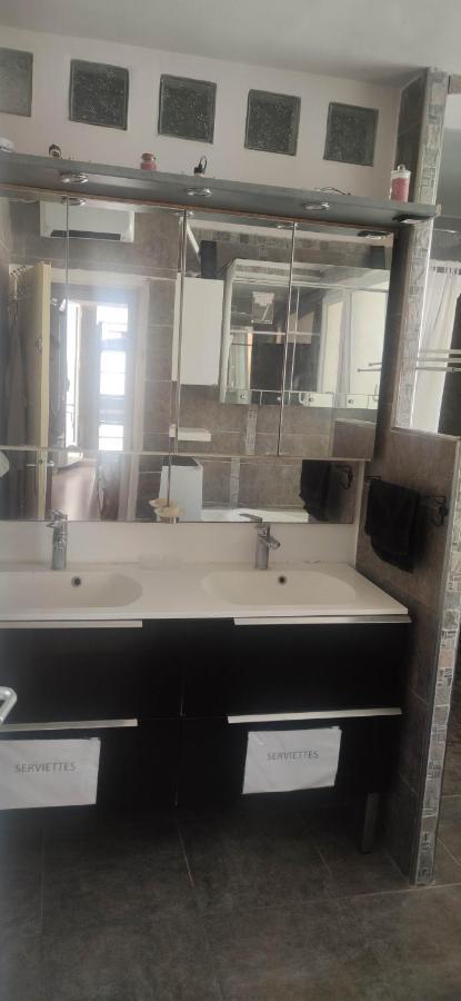 Logement Chambre Seul En Supplement Ou Dortoir Mixte Roquemaure  Exterior photo