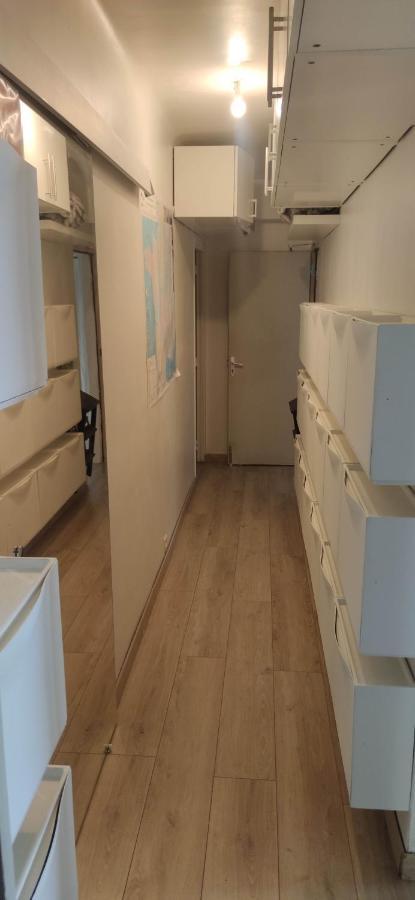 Logement Chambre Seul En Supplement Ou Dortoir Mixte Roquemaure  Exterior photo